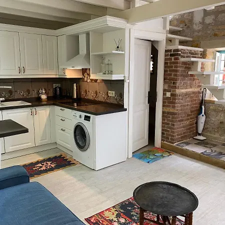 Dom wakacyjny Oezel Tasarimli Tarihi Tas Ev Çeşme